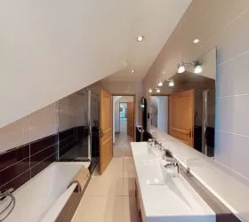 SALLE DE BAIN ET DOUCHE